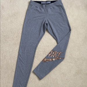 Women’s Nike Leg-a-see Leggings